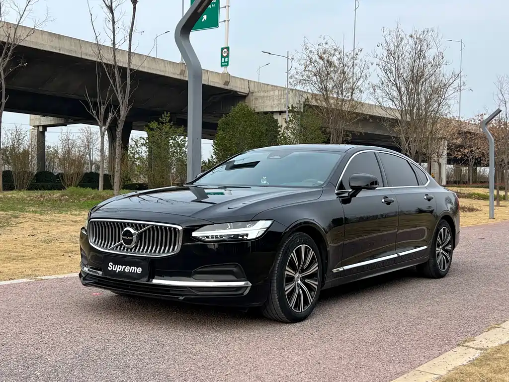 Volvo S90 2023
