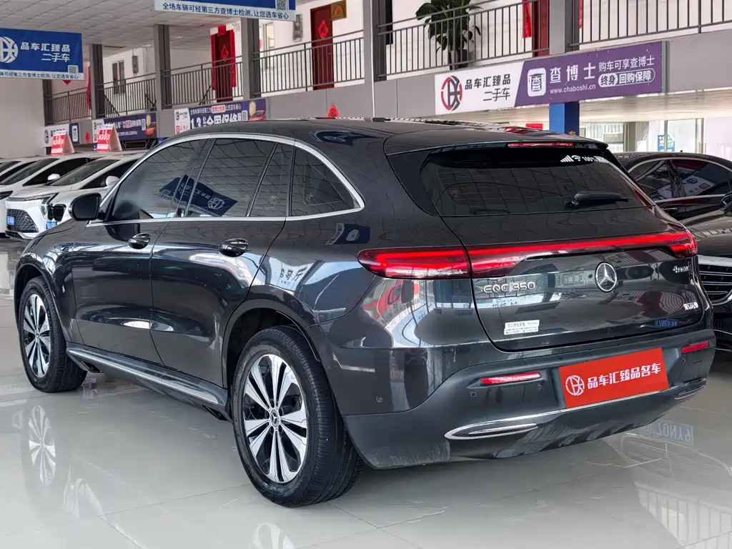 Mercedes-Benz EQC — миниатюра 9