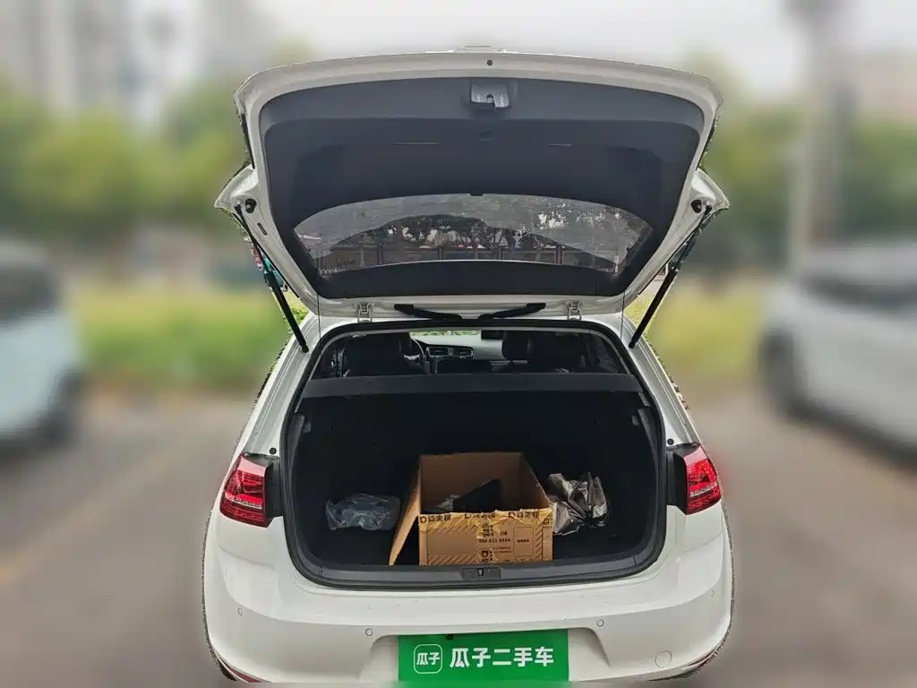 Volkswagen Golf — миниатюра 10