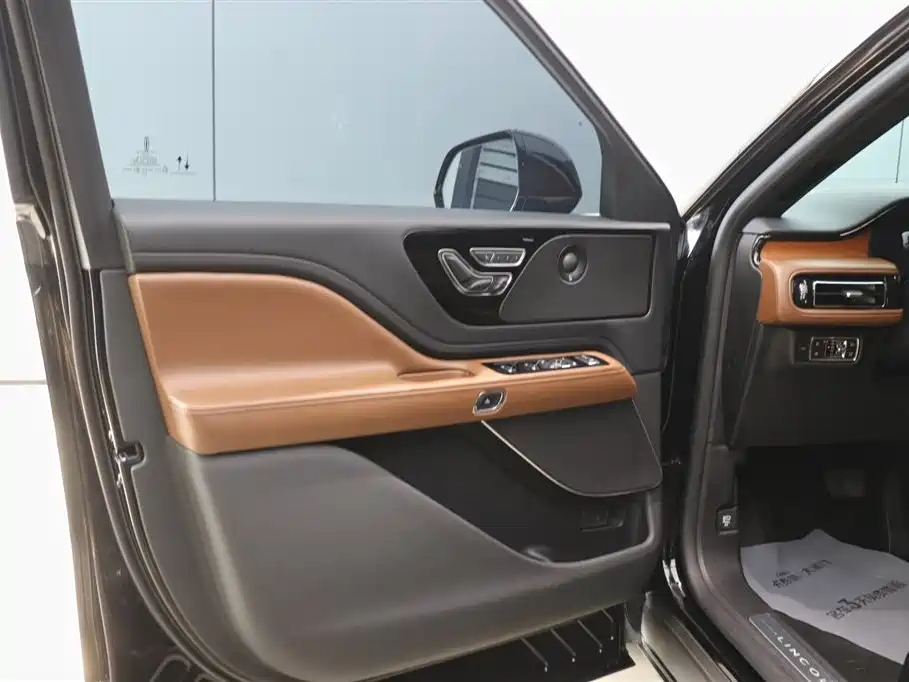 Lincoln Aviator 2022 3.0T V6