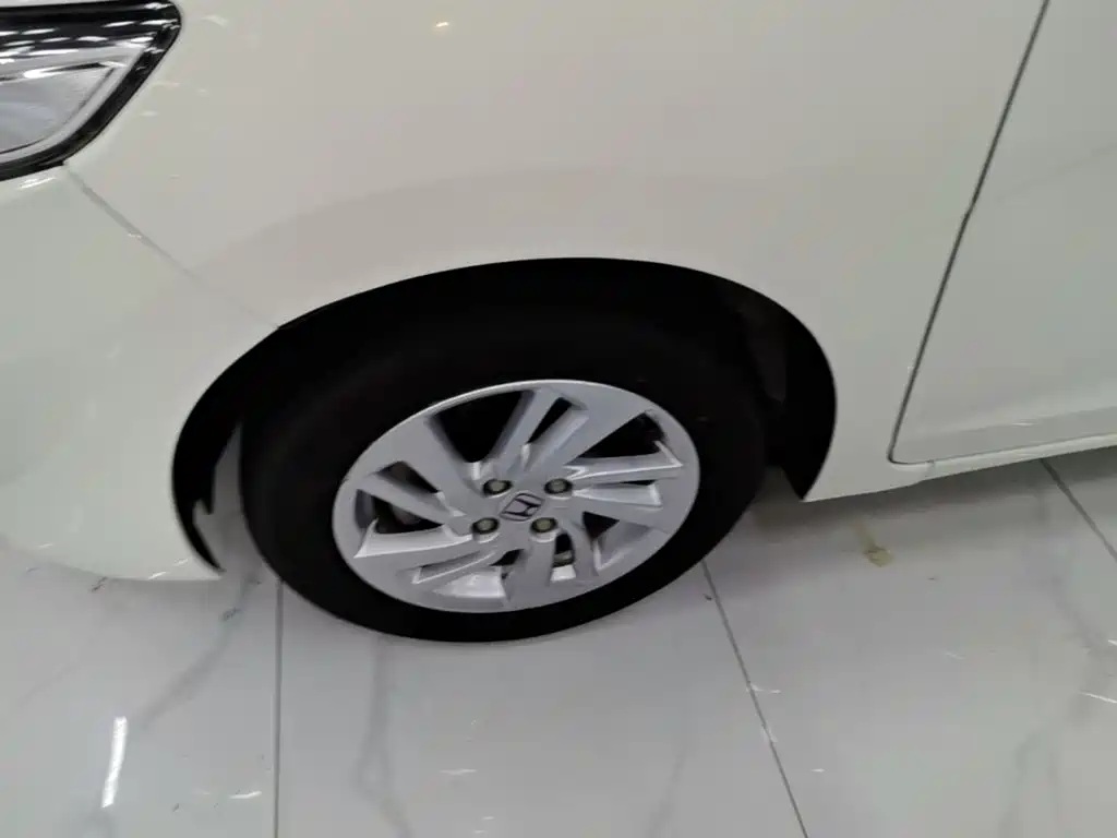 Honda Fit — миниатюра 23