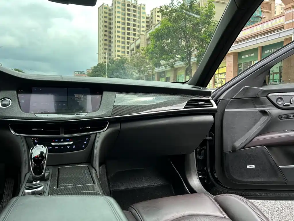 Cadillac CT6 — миниатюра 15