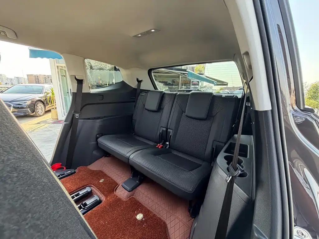 Volkswagen Teramont — миниатюра 11