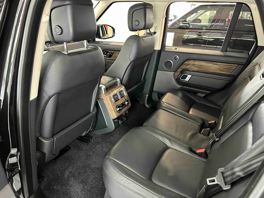 Land Rover Range Rover — миниатюра 16