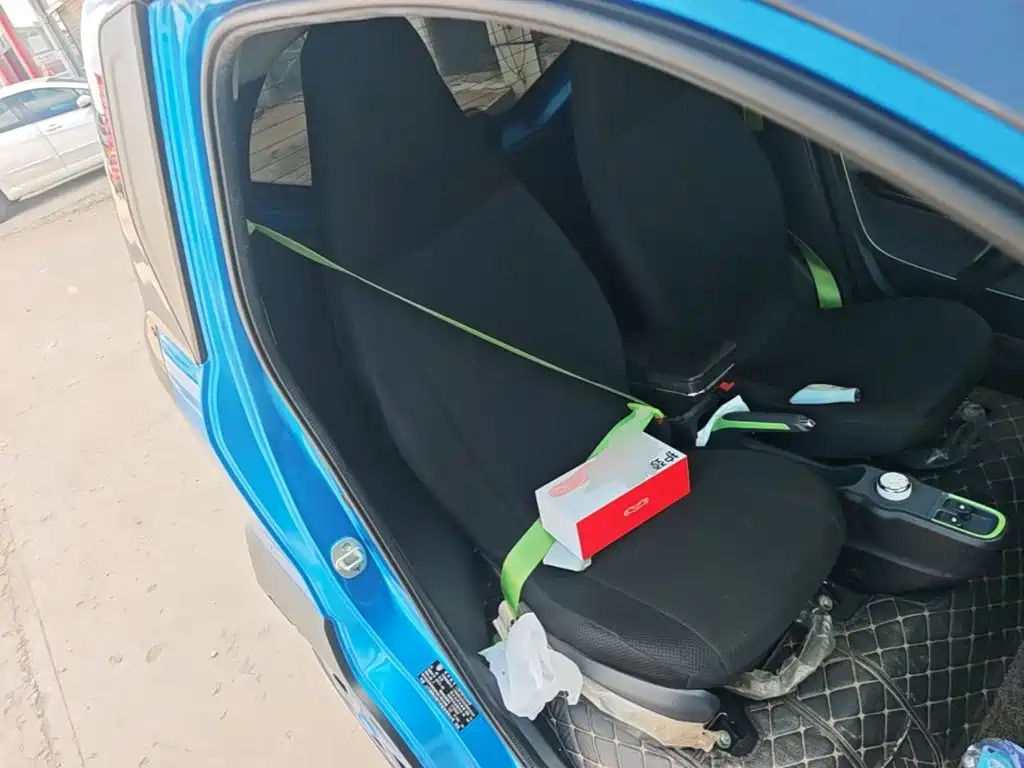 Baojun E100 — миниатюра 25