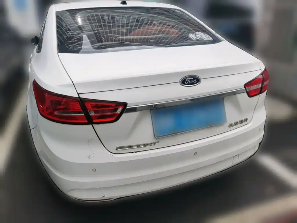 Ford Escort — миниатюра 7
