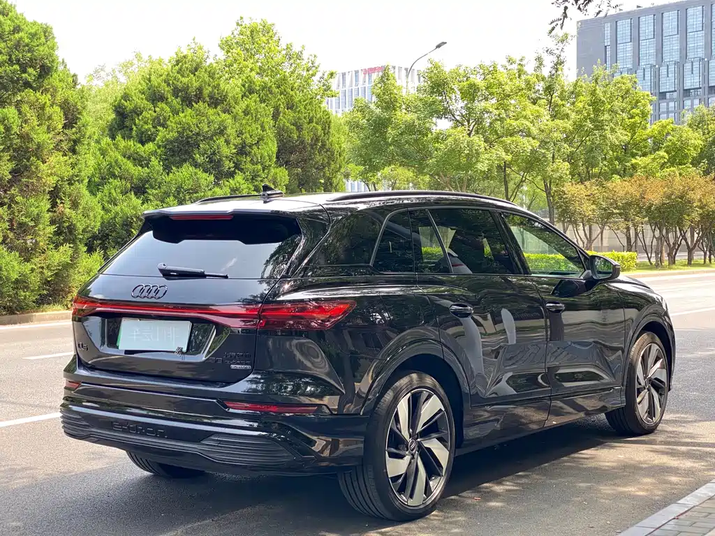 Audi Q5 e-tron 2024 50 e-tron quattro