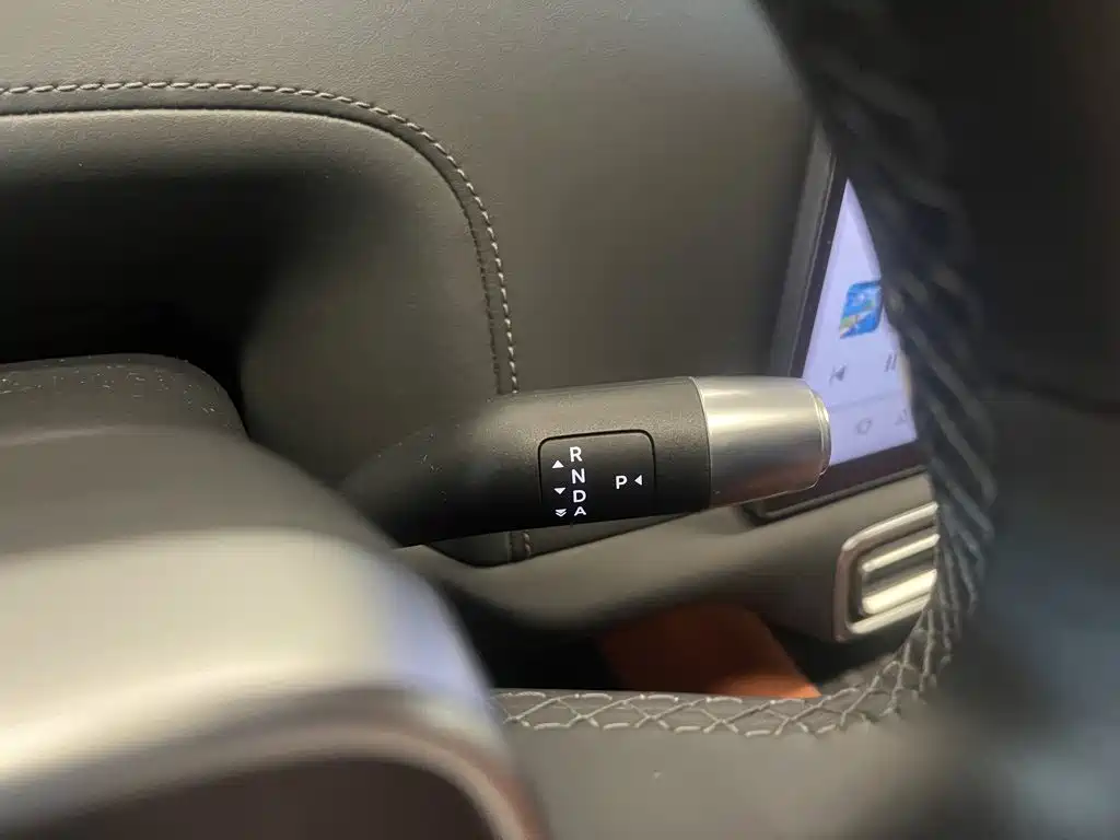 Li Auto Li L8 — миниатюра 19