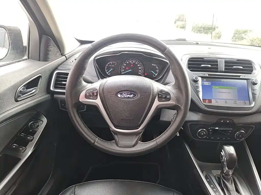 Ford Escort — миниатюра 11