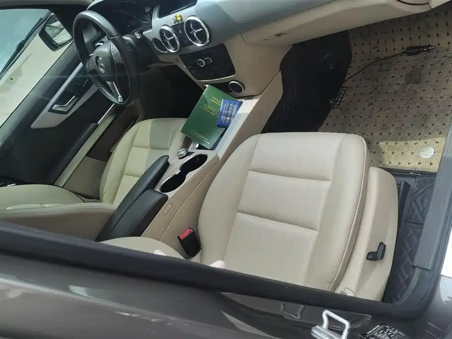 Mercedes-Benz GLK 2013 GLK 300 4MATIC