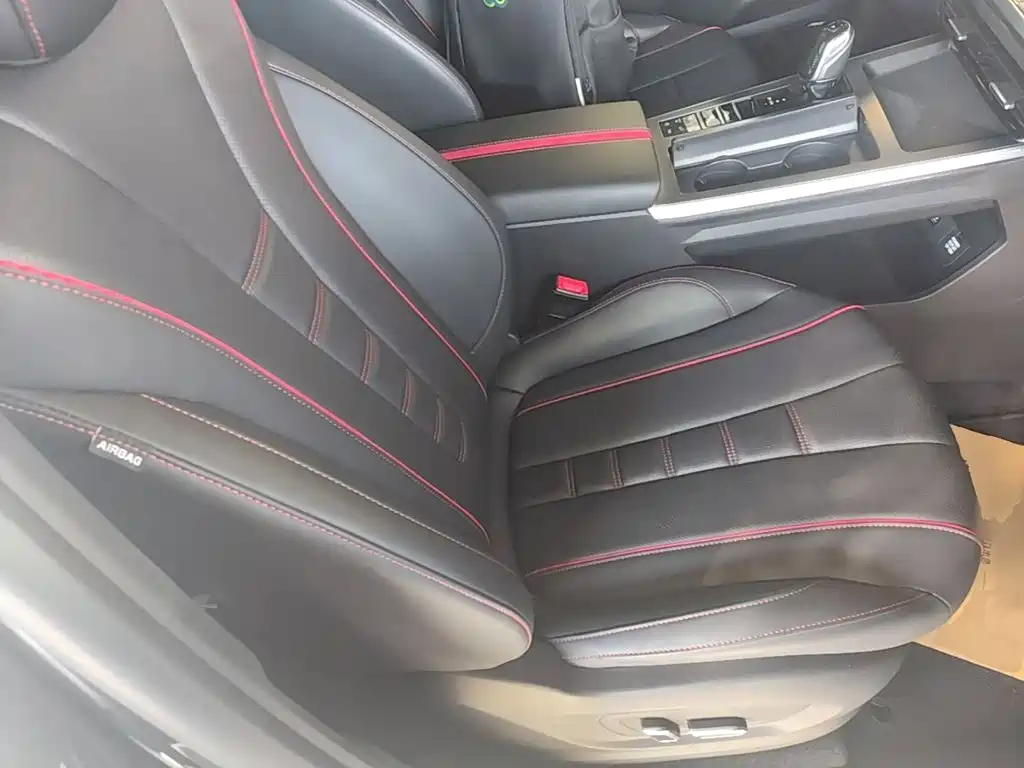 Roewe RX5 MAX — миниатюра 25