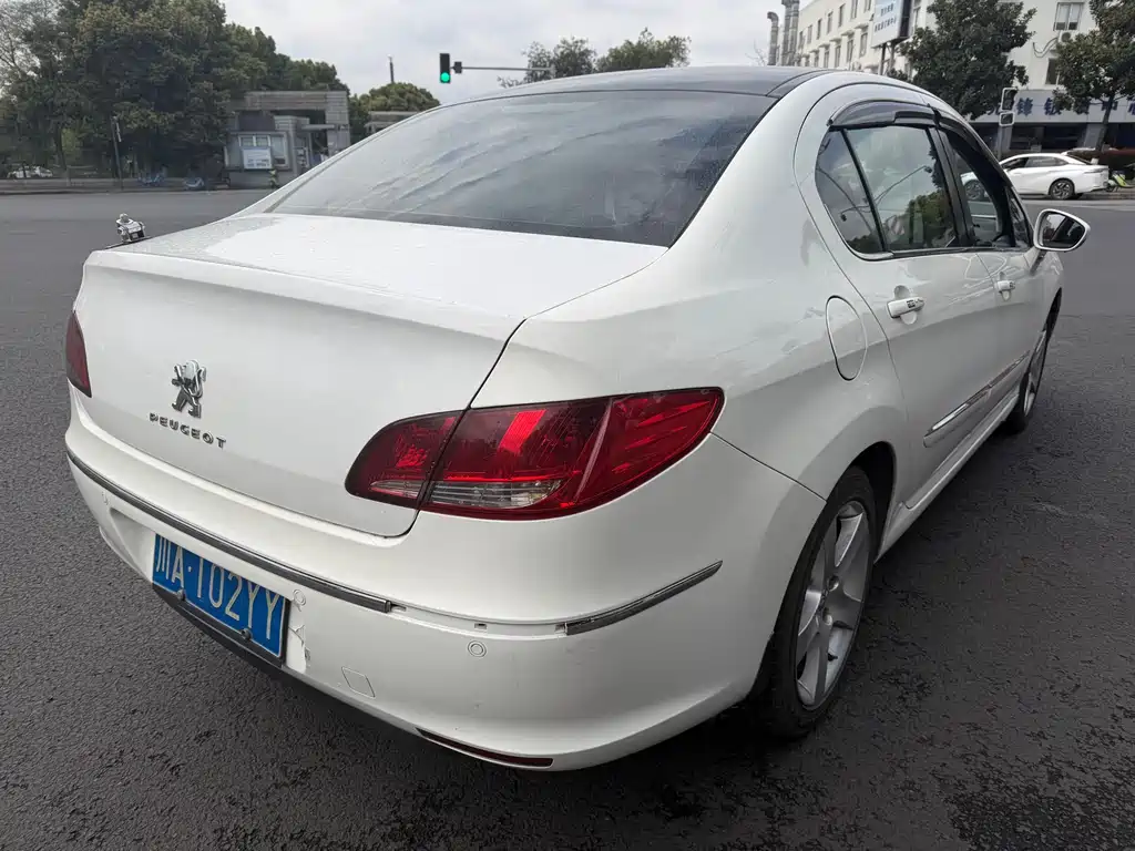 Peugeot 408 2012 2.0L