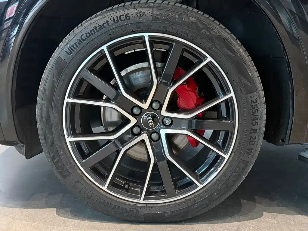 Audi Q5L — миниатюра 9