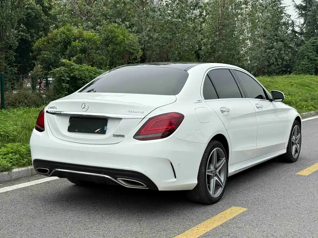 Mercedes-Benz C-Class — миниатюра 9