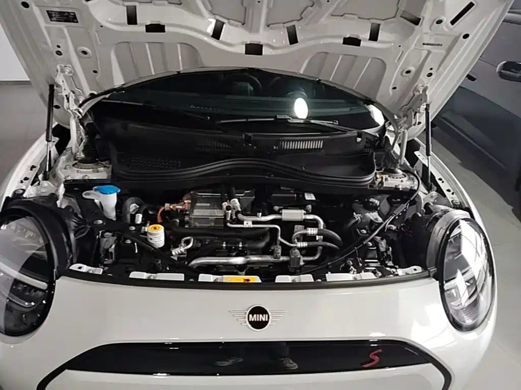 MINI MINI COOPER EV — миниатюра 20