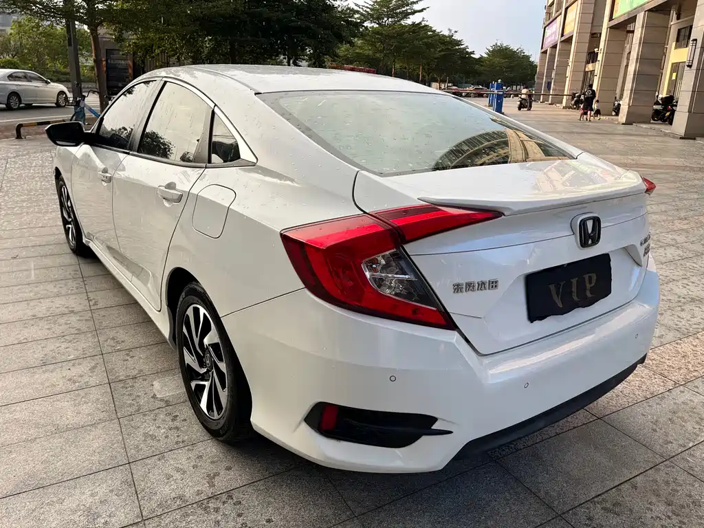 Honda Civic — миниатюра 6