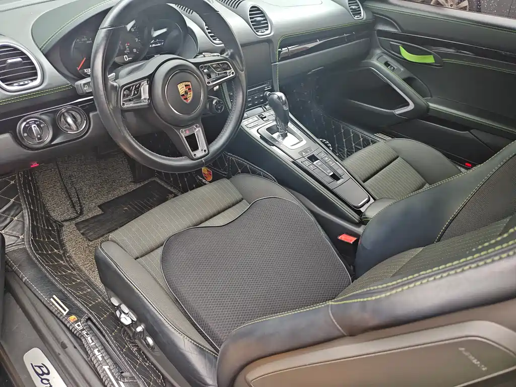 Porsche 718 2019 Boxster T 2.0T