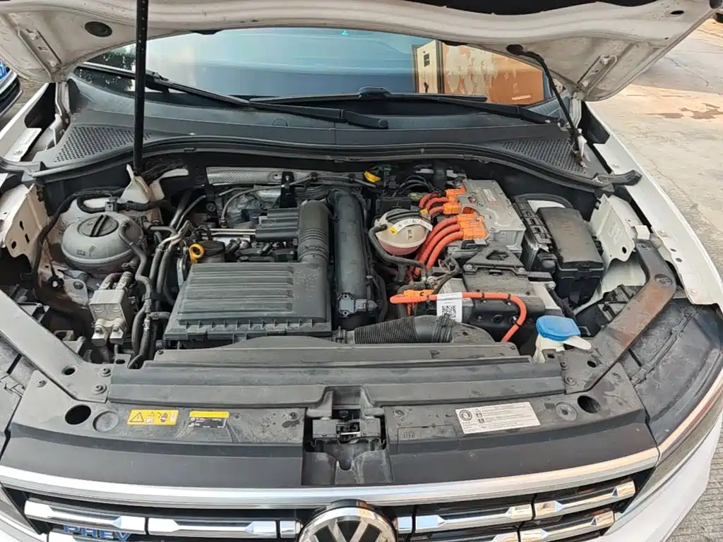 Volkswagen Tiguan L PHEV — миниатюра 20