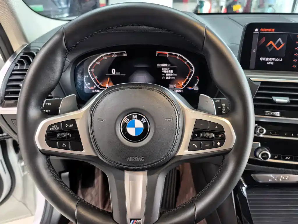BMW X3 — миниатюра 13