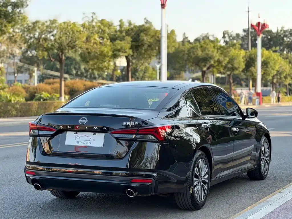 Nissan Teana — миниатюра 5