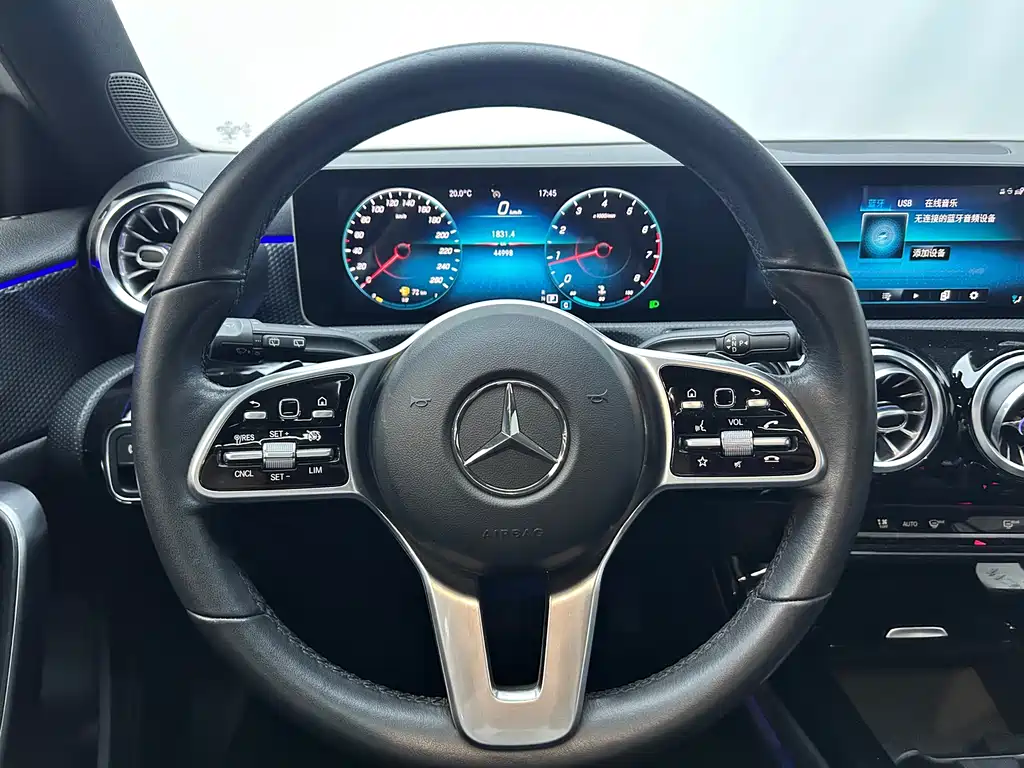 Mercedes-Benz A-Class (Import) — миниатюра 12