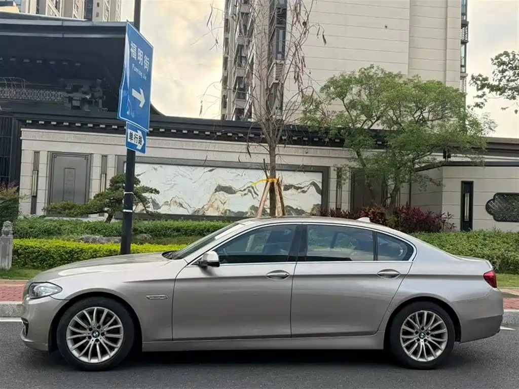 BMW 5 Series 5 2014 525Li Luxury