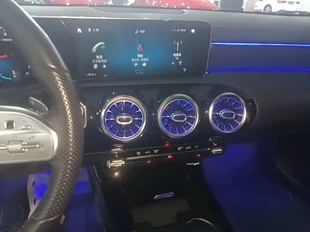 Mercedes-Benz A-Class — миниатюра 13