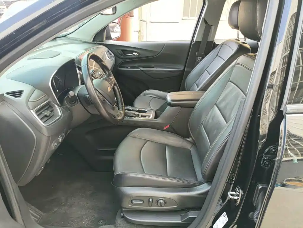 Chevrolet Equinox — миниатюра 15