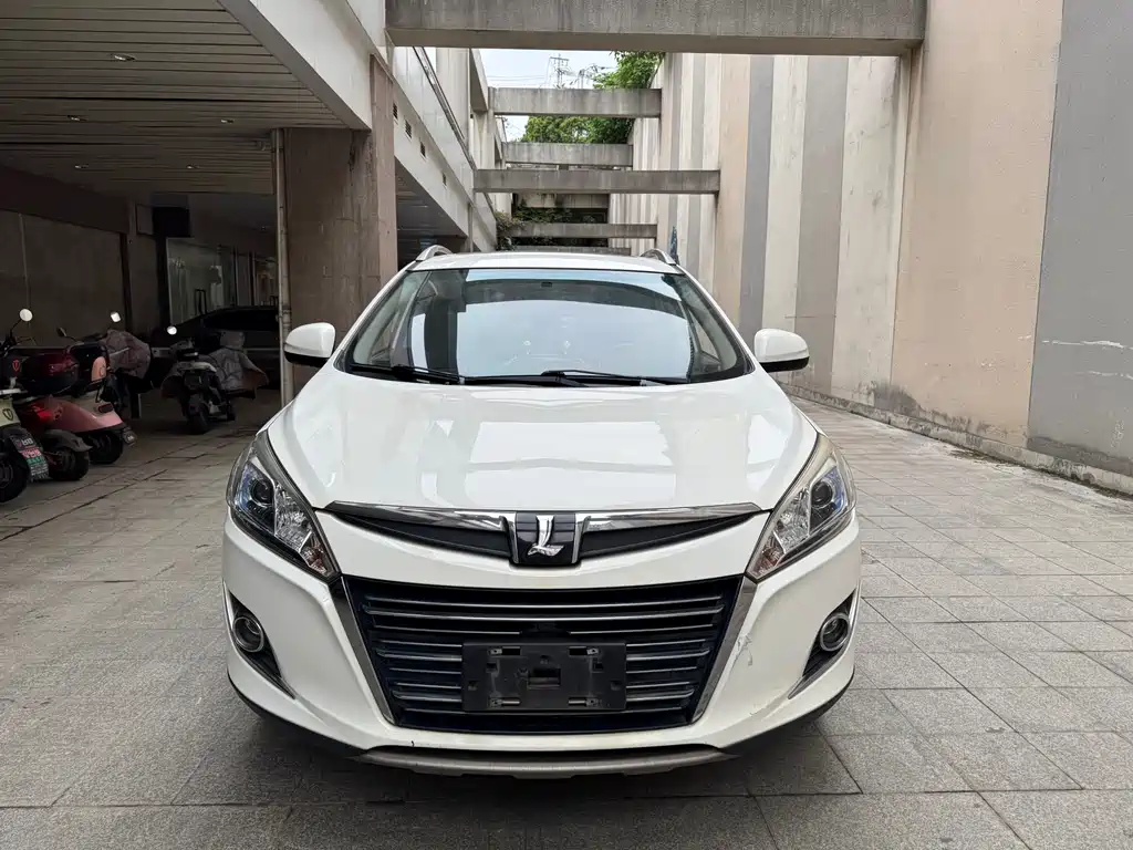 Luxgen U6 2017