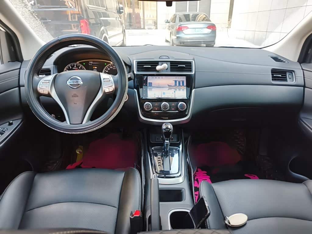 Nissan Tiida 1.6 л 2021 г. Белый, пробег 36800 км