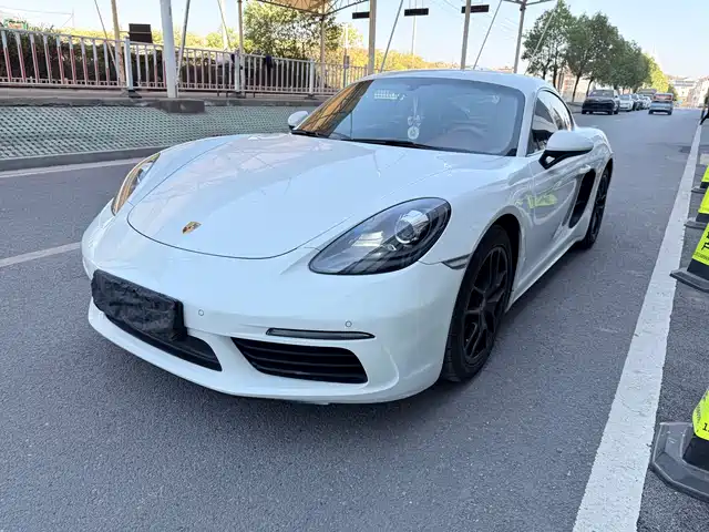 PORSCHE 718