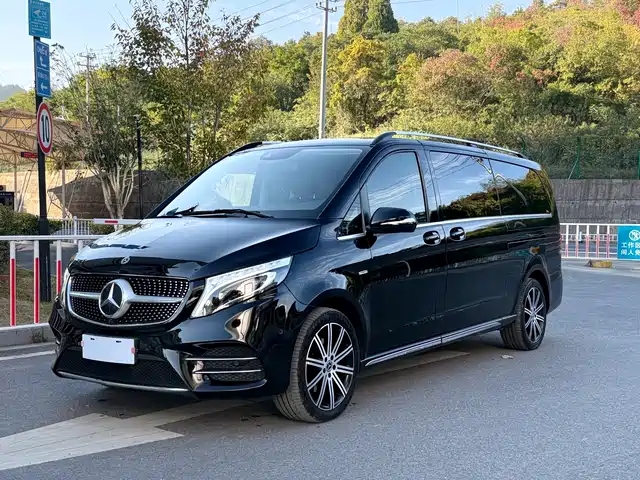 MERCEDES-BENZ V CLASS