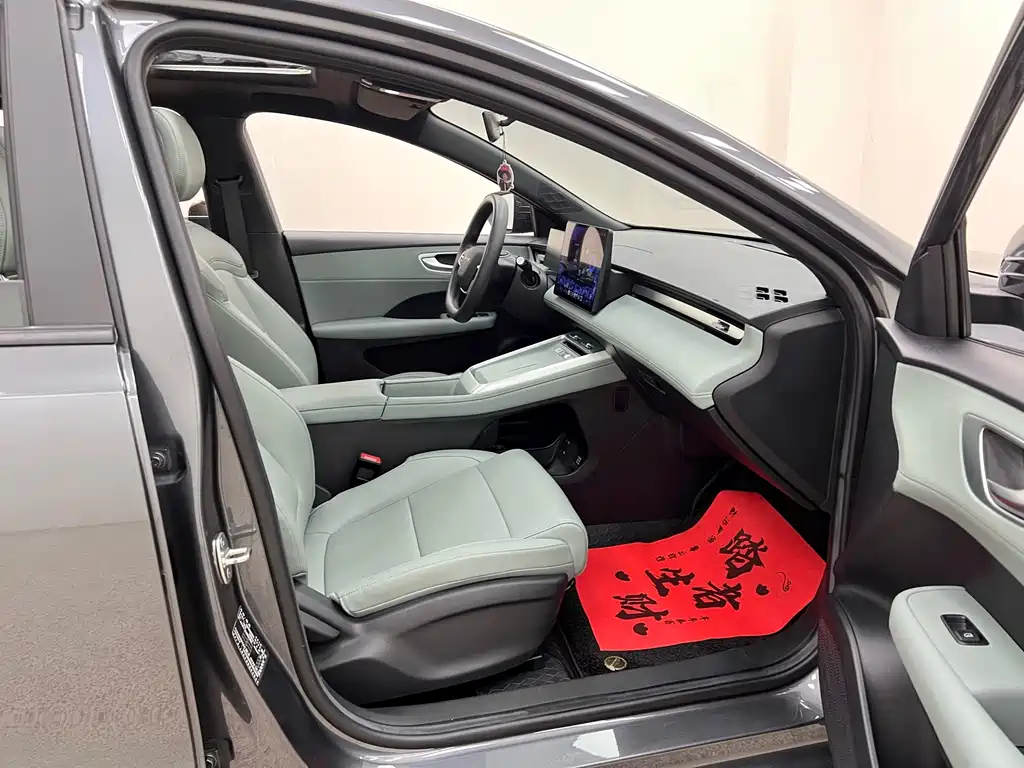 Roewe Young Wai D6 — миниатюра 30
