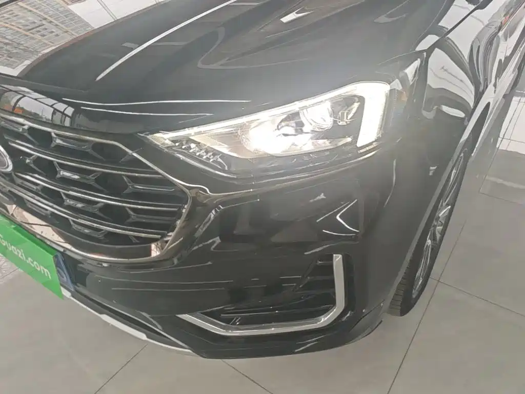 Ford Edge — миниатюра 24