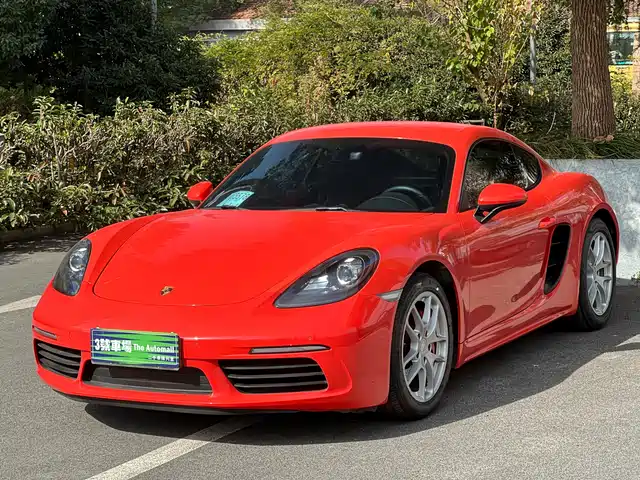 PORSCHE 718 2018