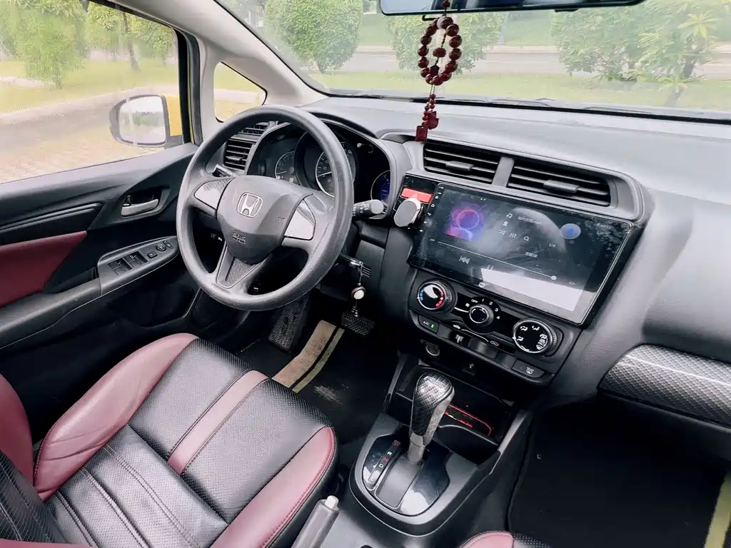 Honda Fit — миниатюра 8
