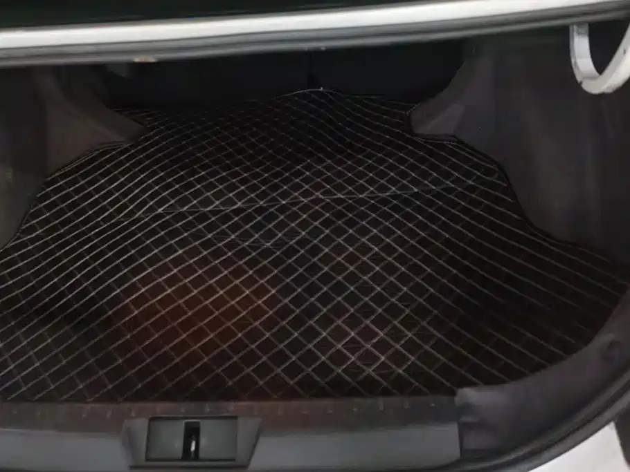 Geely Emgrand — миниатюра 4