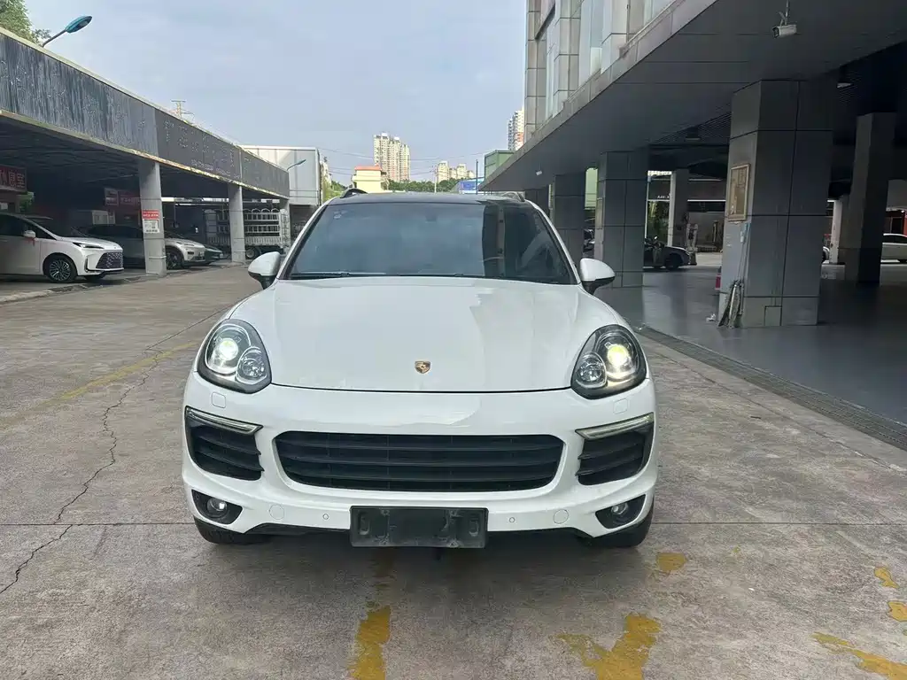 PORSCHE CAYENNE