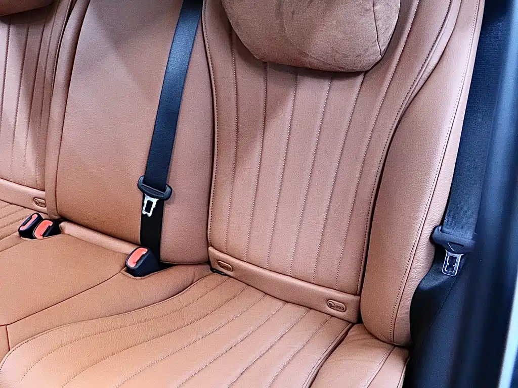 Mercedes-Benz S-Class — миниатюра 14