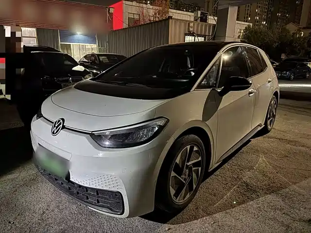 VOLKSWAGEN  ID.3 2025
