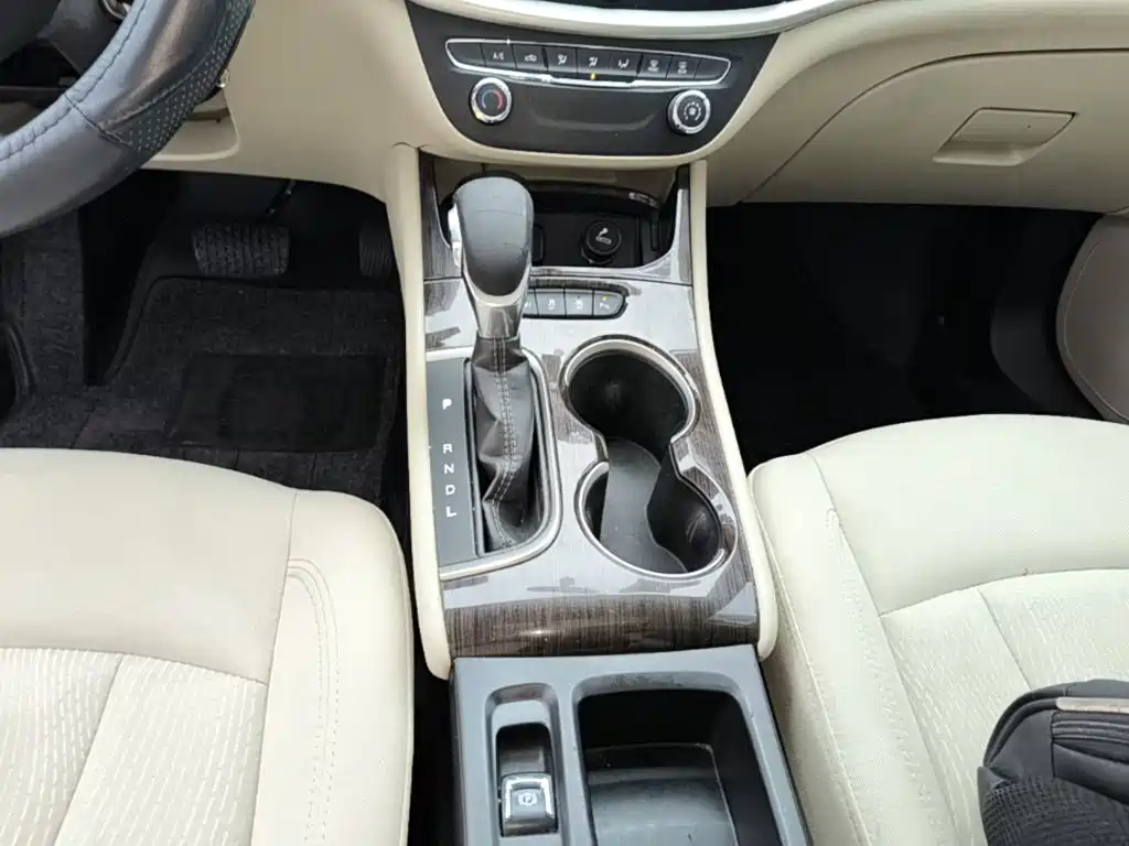 Buick Verano — миниатюра 14