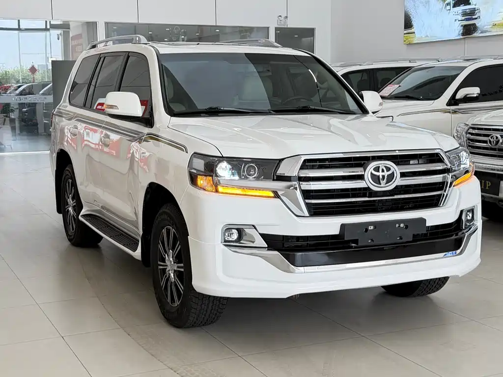 Toyota Land Cruiser 2012 4.0L AT VX