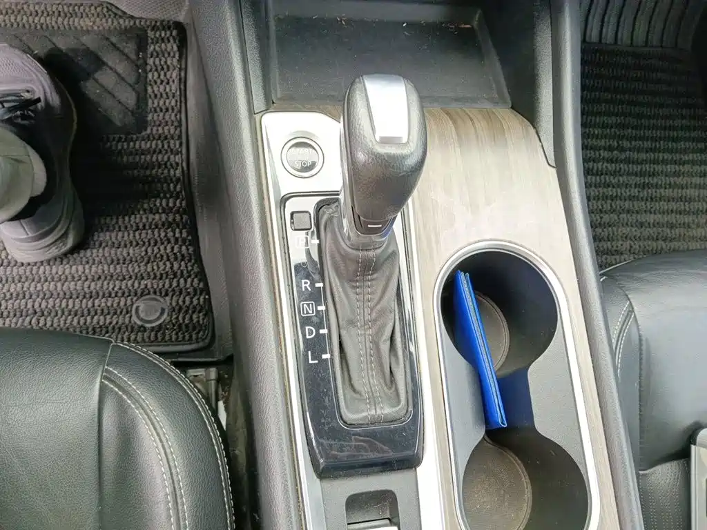 Nissan Teana — миниатюра 10