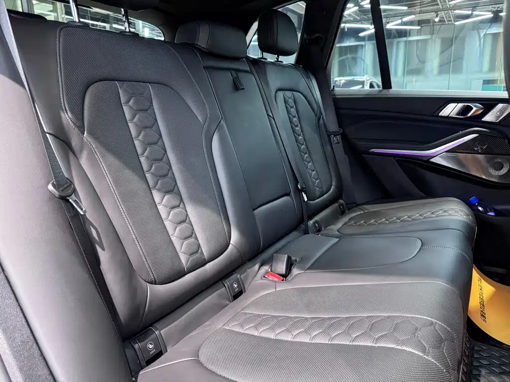 BMW X5 M — миниатюра 7