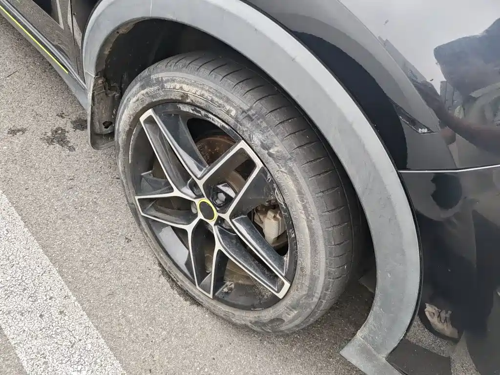 Roewe RX5 — миниатюра 24