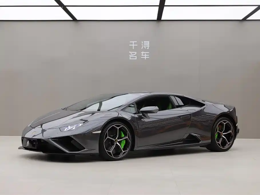 LAMBORGHINI HURACÁN