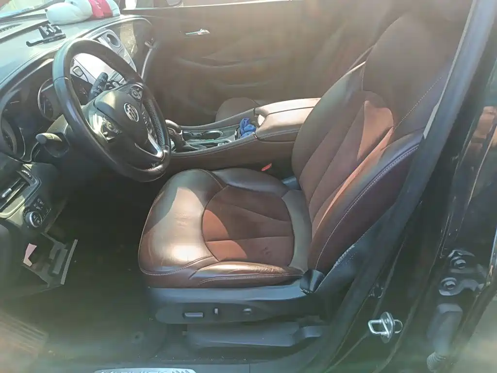 Buick Envision Plus — миниатюра 11
