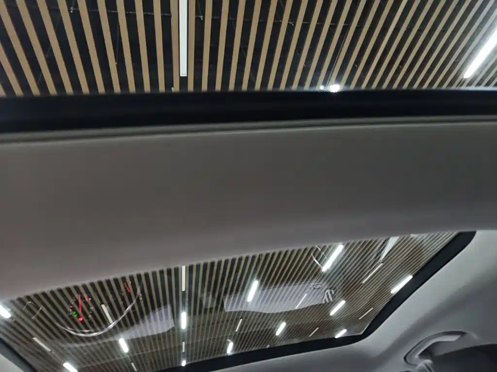 Mercedes-Benz GLA — миниатюра 18