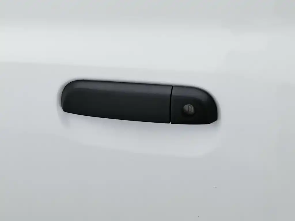Roewe Clever — миниатюра 18