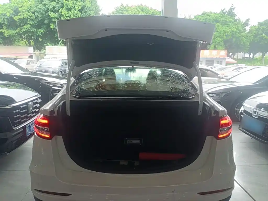 Ford Mondeo New Energy — миниатюра 19